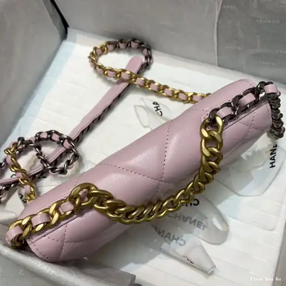 Firstbag Ru CHAIN ON WALLET CHANEL19 0605